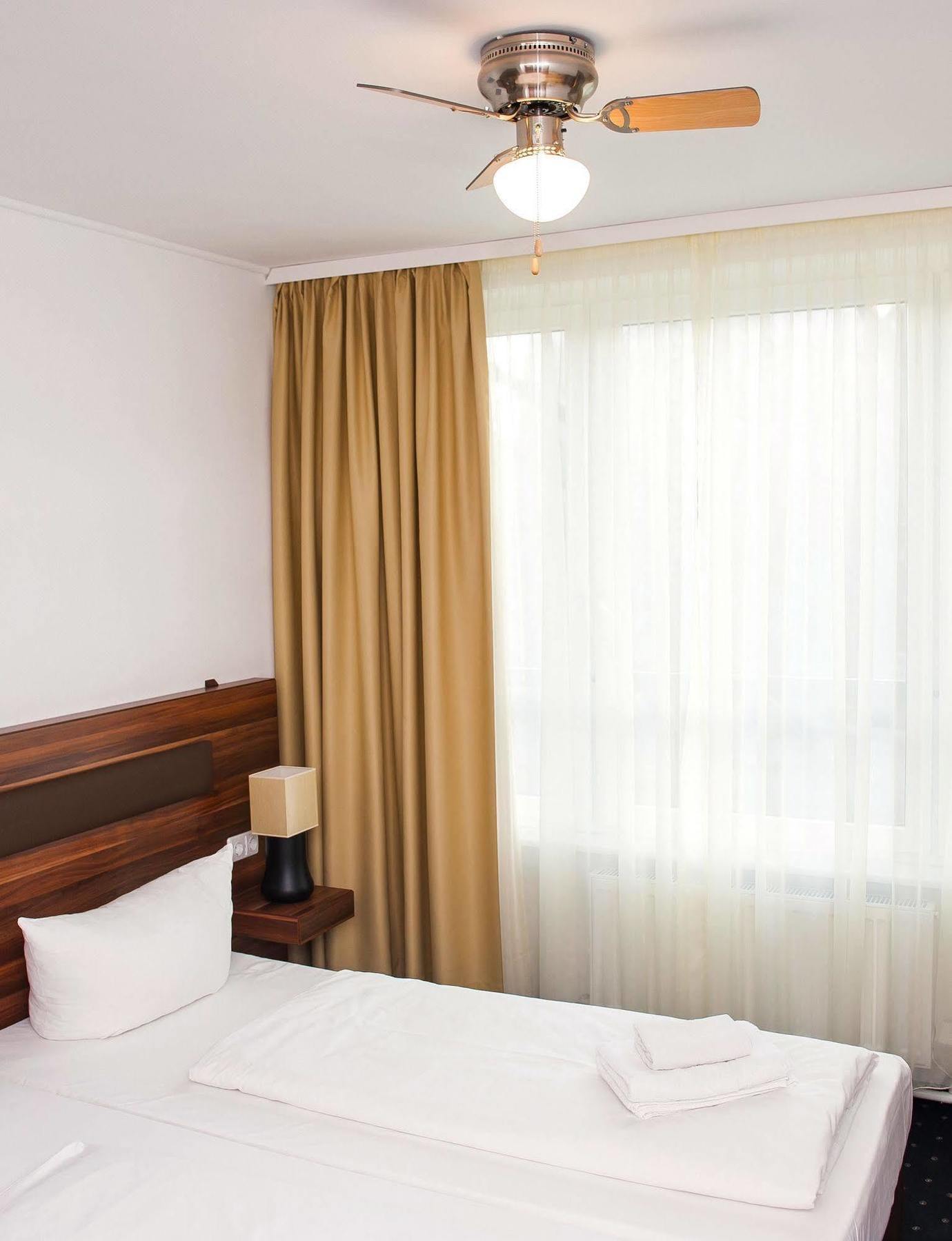 Aparthotel Christie Berlin Zewnętrze zdjęcie